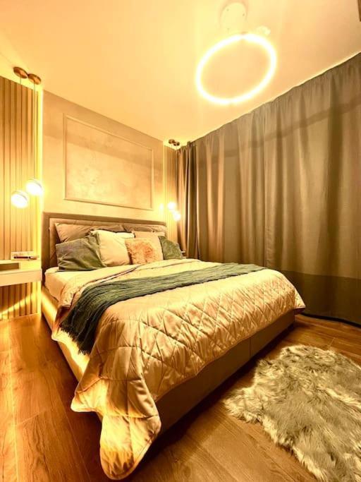 Luxury Pearl With Parking Place In Holesovice ปราก ภายนอก รูปภาพ